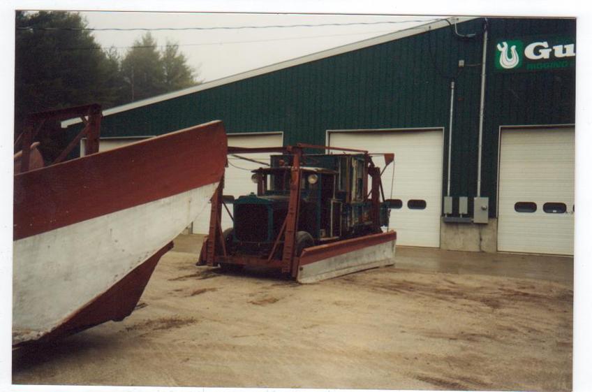 http://www.badgoat.net/Old Snow Plow Equipment/Trucks/Linn Tractor/Daryl Gushee's 1934 Snowplow Linn/GW848H561-18.jpg